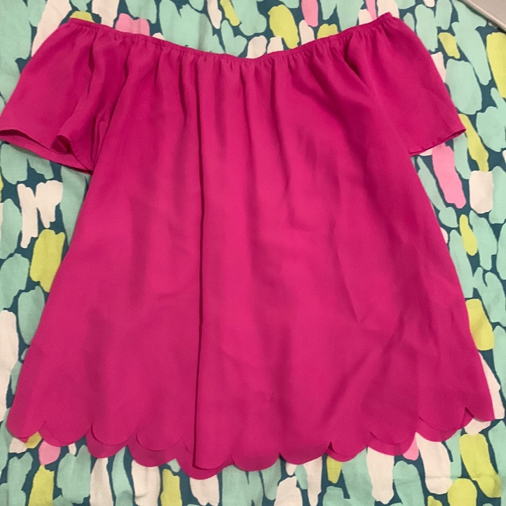 Pink of the shoulder top